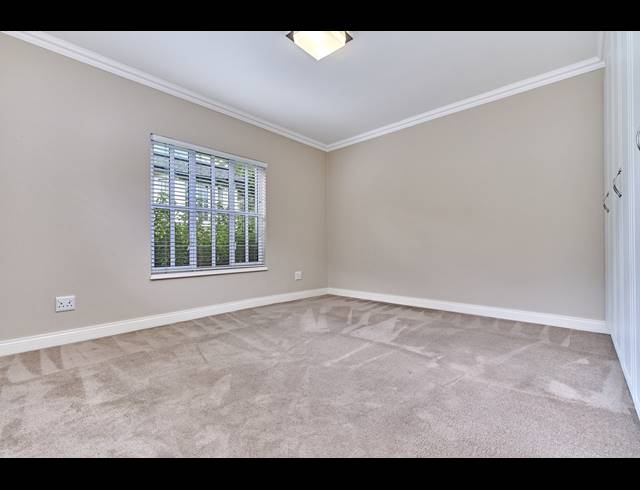 3 BEDROOM FREESTANDING FOR SALE IN WATERFALL VALLEY MATURE LIFESTYLE ESTATE